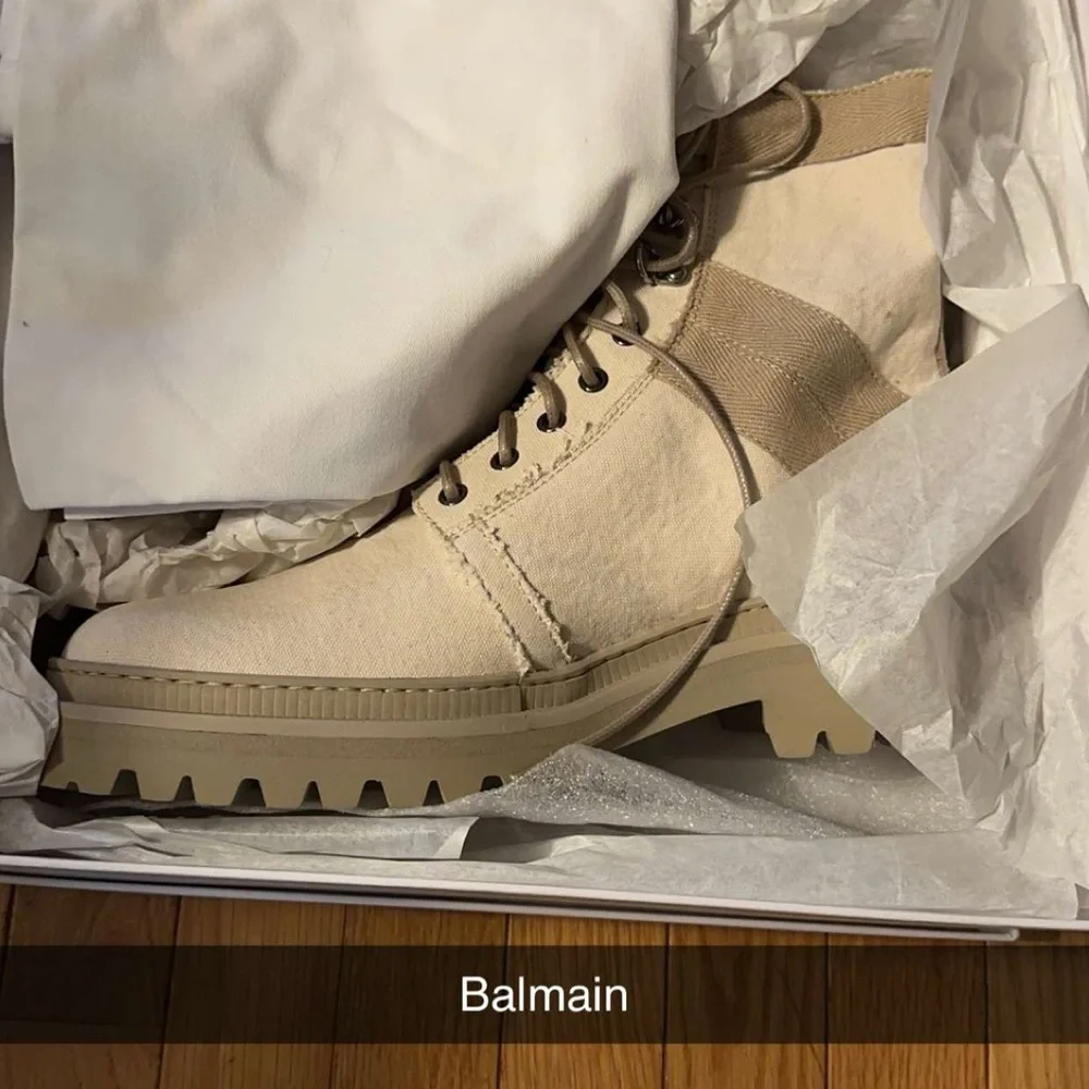 Balmain Ranger Boots - Picture 1 of 3